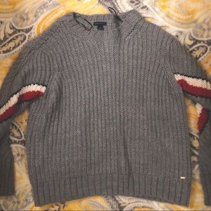 Tommy Hilfiger sweater | size Medium